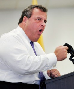 Chris Christie threatens to throttle the internet if denied the GOP presidential nomination